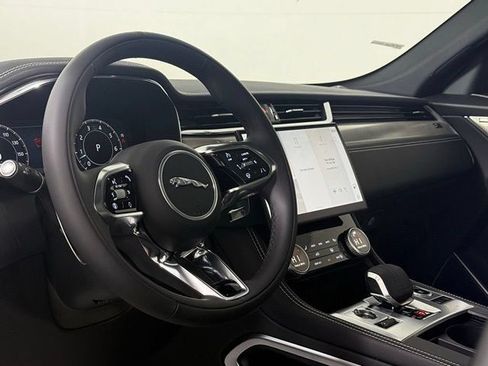 Used 2026 Jaguar F-PACE R-Dynamic S AWD/4WD image 45