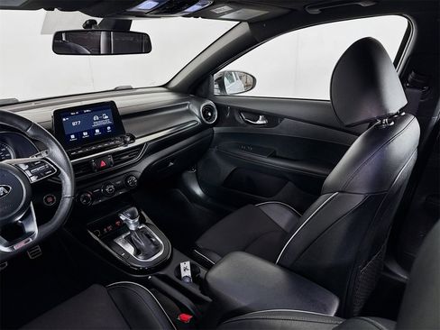 Used 2021 Kia Forte GT-Line w/ GT-Line Premium Package image 20