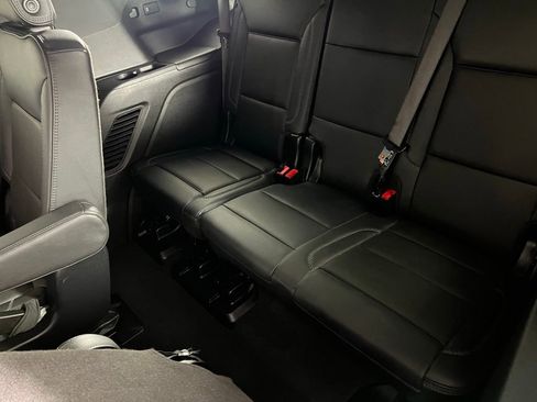 Used 2025 GMC Yukon Denali image 28