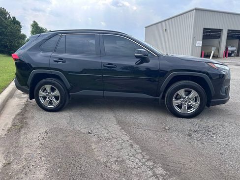 Used 2024 Toyota RAV4 XLE w/ Convenience Package AWD/4WD image 5
