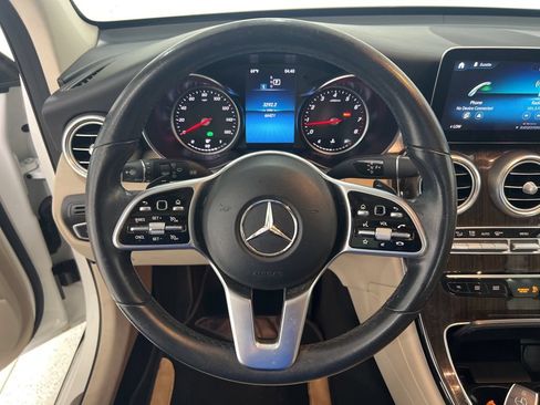 Used 2022 Mercedes-Benz GLC 300 image 10