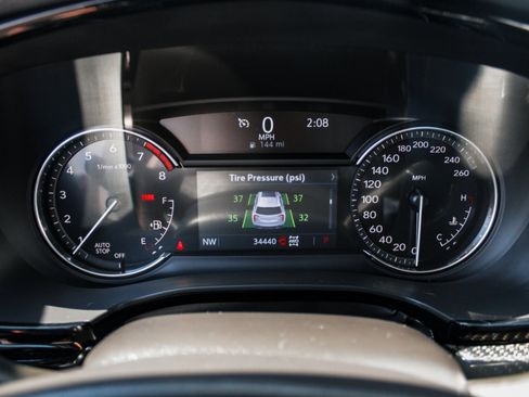 Used 2021 Cadillac XT6 Sport AWD/4WD image 16