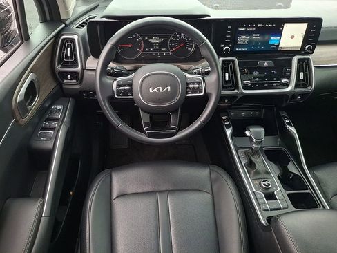 Certified 2023 Kia Sorento X-Line EX image 12