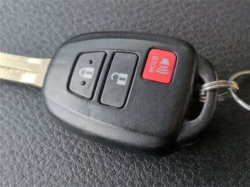 Used 2021 Toyota Tacoma SR image 33