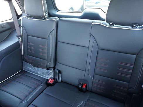 New 2026 GMC Yukon AT4 Ultimate w/ LPO, Floor Liner Package AWD/4WD image 30
