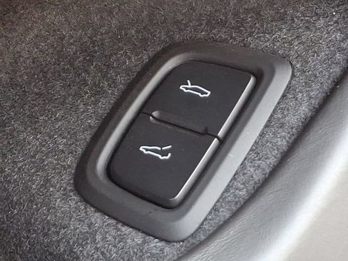 Used 2023 Chevrolet Corvette Z06 RWD image 20