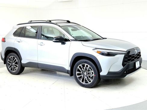 New 2026 Toyota Corolla Cross XLE w/ Convenience Package AWD/4WD image 7