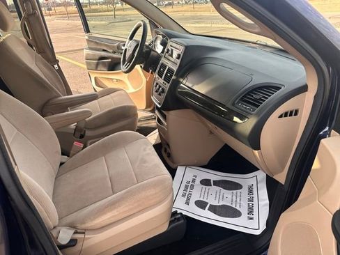 Used 2013 Dodge Grand Caravan SE FWD image 31