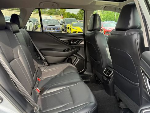 Used 2020 Subaru Outback Limited AWD/4WD image 17