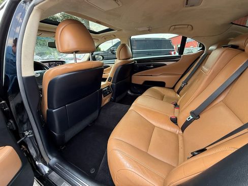 Used 2014 Lexus LS 460 L image 21