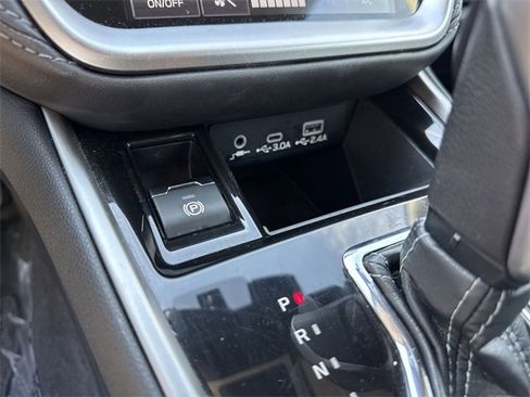 Certified 2024 Subaru Outback Premium image 21