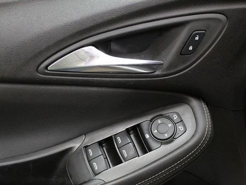 Used 2024 Buick Encore GX Preferred FWD image 16
