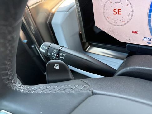 New 2025 GMC Hummer EV 2X w/ LPO, Dark Essentials Package image 27