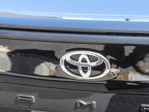 Certified 2025 Toyota Camry SE FWD image 17