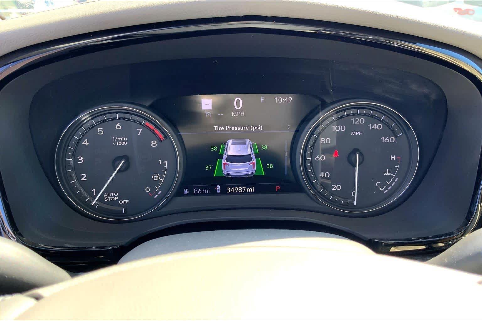 Used 2023 Cadillac XT6 Premium Luxury w/ Technology Package FWD image 17