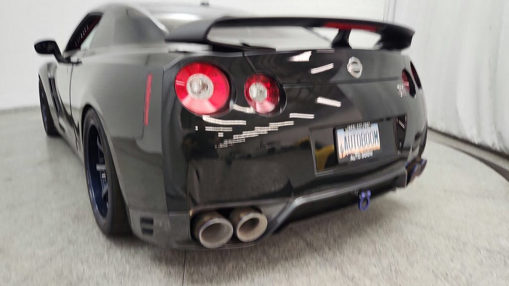 Used 2014 Nissan GT-R Black Edition AWD/4WD image 22