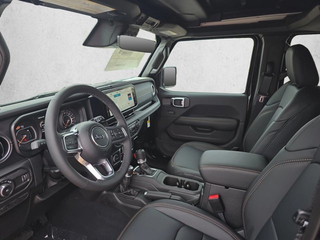 New 2027 Jeep Wrangler Unlimited Sahara AWD/4WD image 3