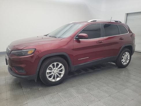 Used 2019 Jeep Cherokee Latitude w/ Popular Appearance Group image 2