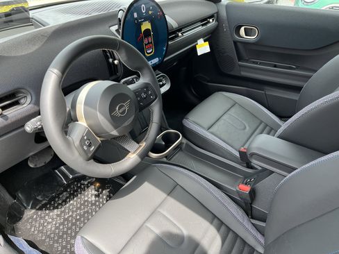 Used 2025 MINI Cooper S image 11