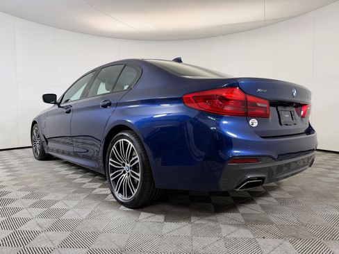 Used 2020 BMW 530e xDrive w/ M Sport Package AWD/4WD image 3
