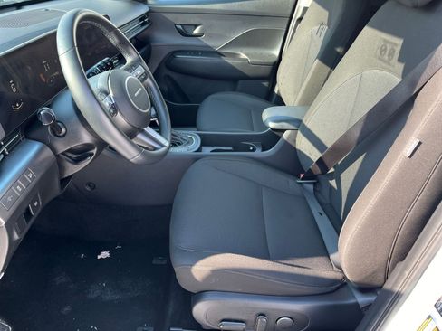 Used 2025 Hyundai Kona SEL image 27