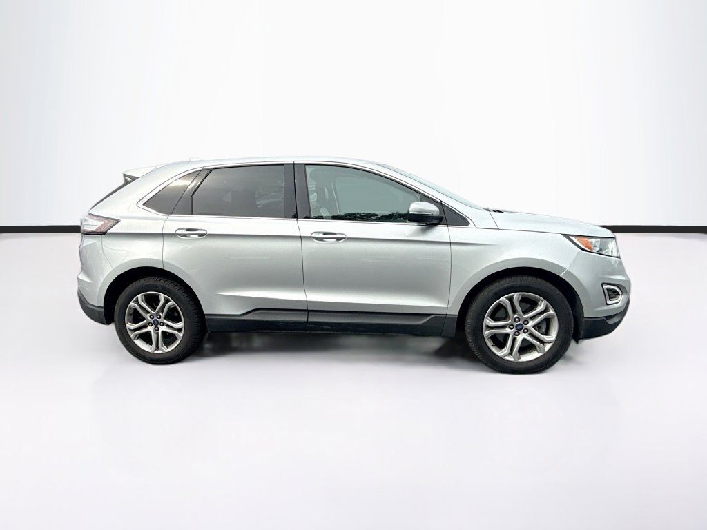 Used 2018 Ford Edge Titanium AWD/4WD image 9