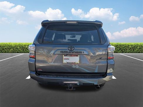 Used 2022 Toyota 4Runner SR5 Premium w/ Moonroof Package image 5