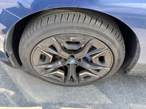 Used 2023 BMW iX M60 w/ Executive Package image 13