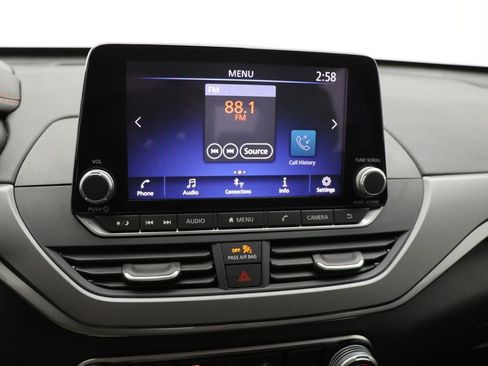 Used 2025 Nissan Altima 2.5 SR FWD image 20