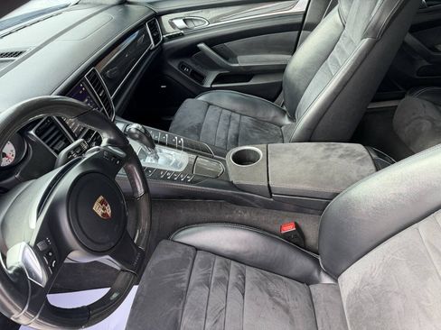 Used 2014 Porsche Panamera GTS image 23