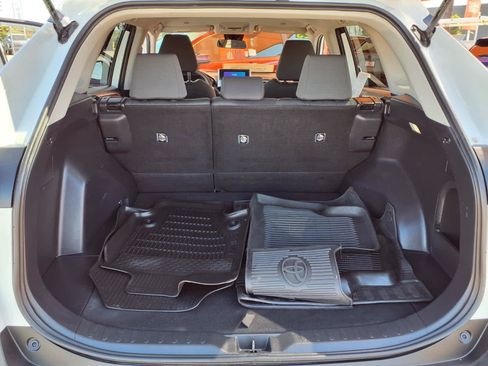 Certified 2023 Toyota RAV4 XLE AWD/4WD image 8