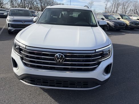 New 2026 Volkswagen Atlas SE image 2