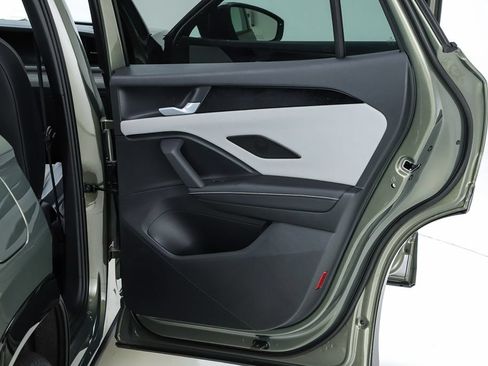 New 2026 Volkswagen Tiguan SE R-Line FWD image 70