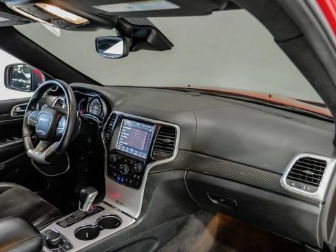 Used 2018 Jeep Grand Cherokee SRT AWD/4WD image 18