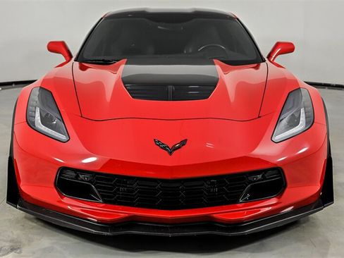 Used 2016 Chevrolet Corvette Z06 w/ 3LZ Preferred Equipment Group RWD image 5