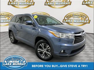 Used 2016 Toyota Highlander XLE video 1