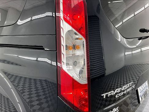 Certified 2023 Ford Transit Connect Titanium w/ Trailer Tow Package FWD image 31