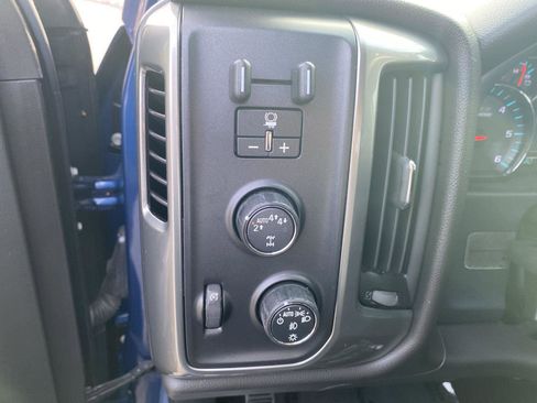 Used 2018 Chevrolet Silverado 1500 LT w/ All Star Edition image 19