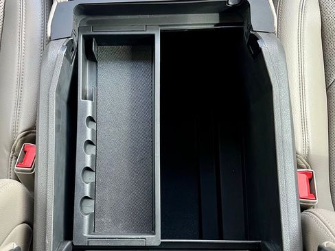 Used 2021 Ford Expedition Limited image 35