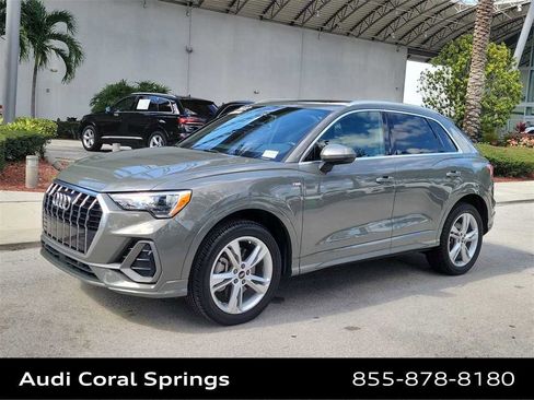 Certified 2022 Audi Q3 2.0T Premium w/ Convenience Package image 4