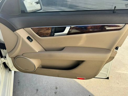Used 2012 Mercedes-Benz C 350 Sport image 25