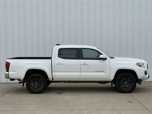 Used 2023 Toyota Tacoma SR5 image 3