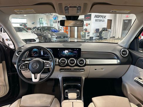 Used 2020 Mercedes-Benz GLB 250 image 16