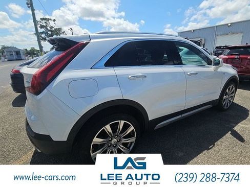 Used 2019 Cadillac XT4 Premium Luxury AWD/4WD image 2
