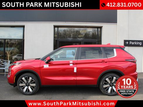 New 2026 Mitsubishi Outlander SE image 1