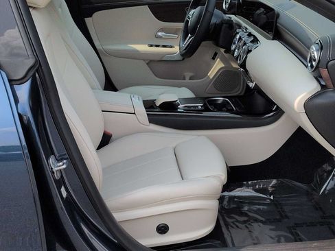 Used 2023 Mercedes-Benz CLA 250 4MATIC image 24
