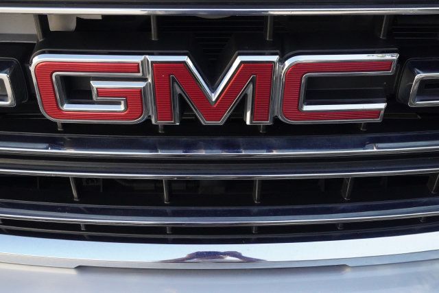Used 2017 GMC Sierra 1500 SLE w/ SLE Value Package RWD image 43