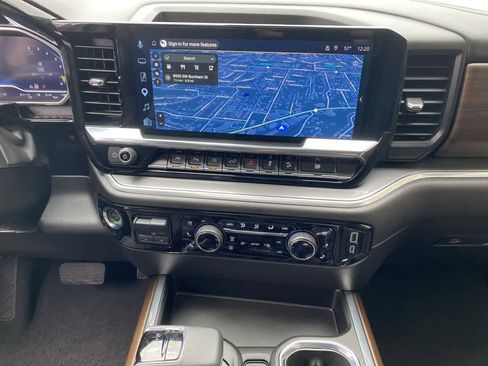 Used 2025 Chevrolet Silverado 1500 High Country w/ Midnight Edition AWD/4WD image 23