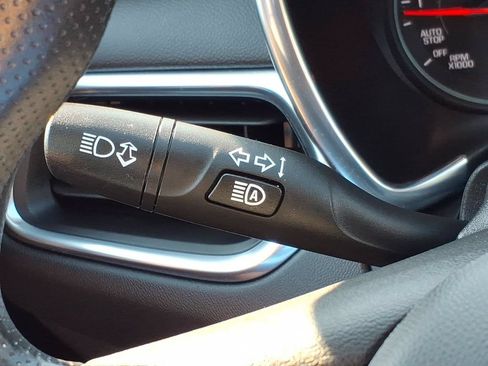 Used 2023 Chevrolet Equinox LT AWD/4WD image 25