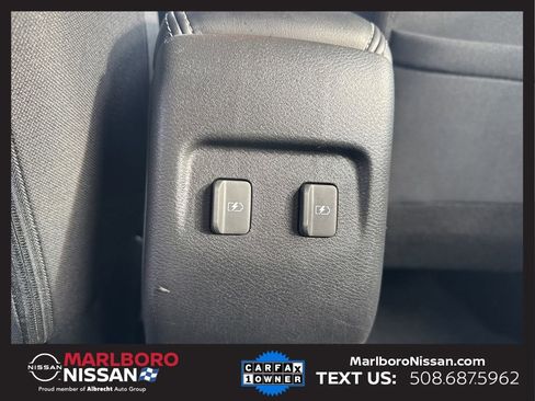Used 2023 Nissan Kicks SR image 18
